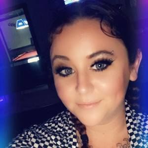 Meet your Posher, Cassondra